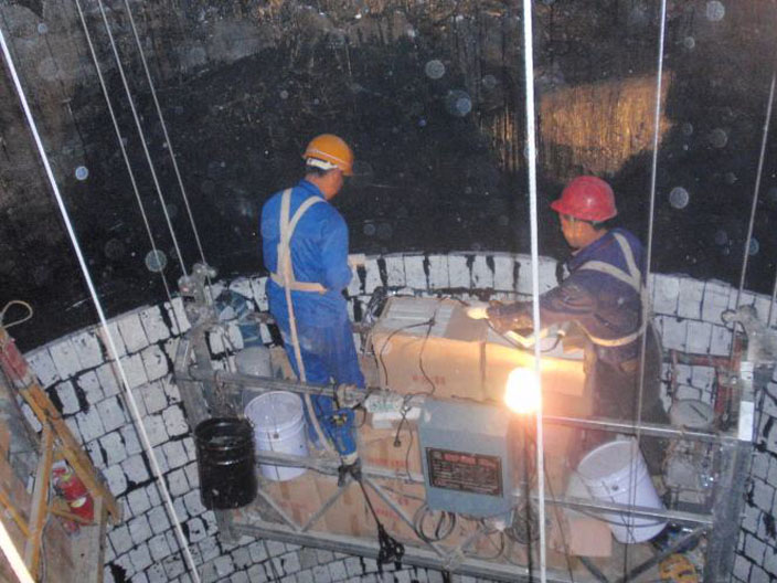 煙囪內(nèi)壁防腐 煙囪內(nèi)壁防腐